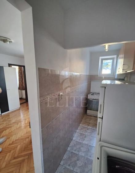 Apartament cu 2 camere semidecomandat, mobilat în Gheorgheni