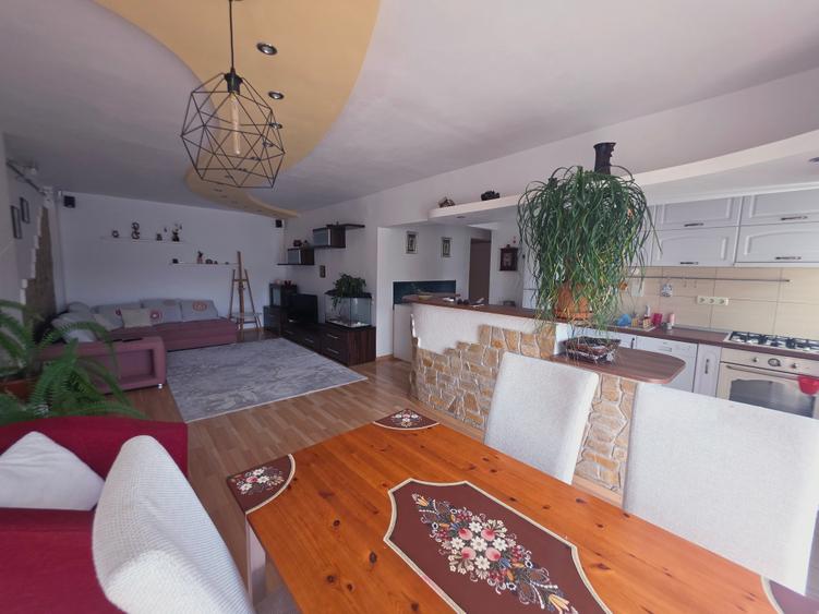 Apartament cu 2 camere decomandat în Griviței