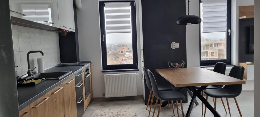 Apartament cu 3 camere decomandat, mobilat în Pipera