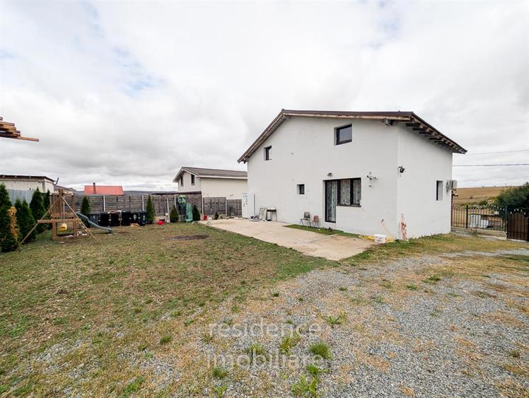 Casă individuală cu 4 camere cu Teren 475 Mp în Jucu