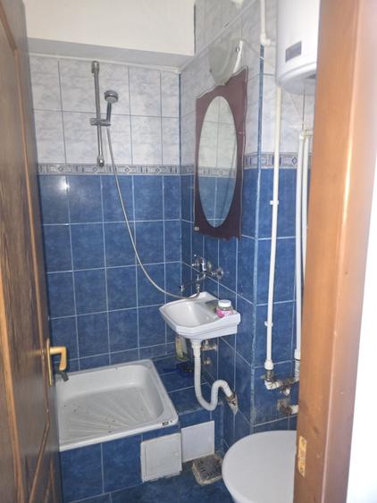 Garsonieră decomandată în Central