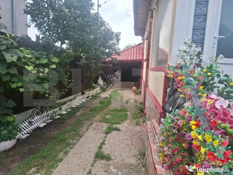 Casă cu 3 camere cu Teren 1980 Mp în Central