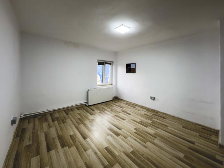 Birou, de 14 mp, în Ultracentral