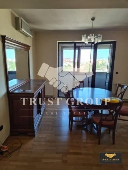 Apartament cu 3 camere decomandat, mobilat în Dacia