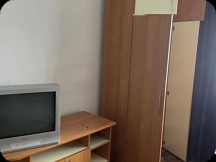Garsonieră decomandată în Central