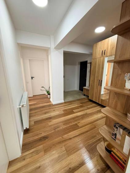 Apartament cu 3 camere decomandat în Baciu