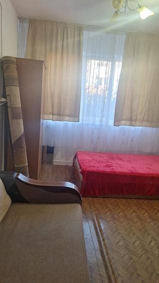 Garsonieră decomandată în Micro 38