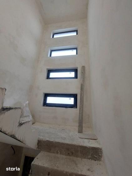 Casă cu 5 camere cu Teren 465 Mp în Cumpăna