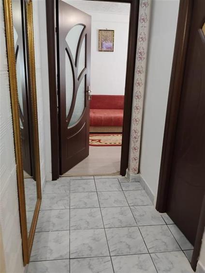 Apartament cu 2 camere semidecomandat în Tătărași