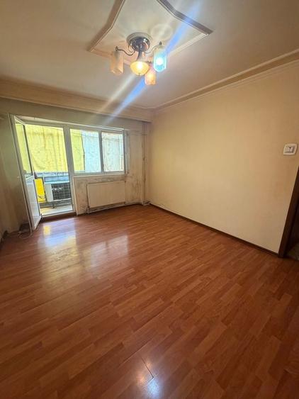 Apartament cu 2 camere decomandat în Obor