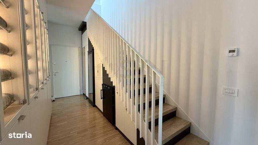 Apartament cu 4 camere în Pipera