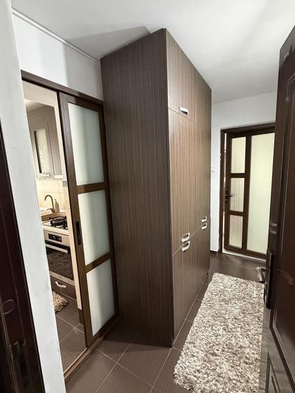 Apartament cu 2 camere semidecomandat în Universității