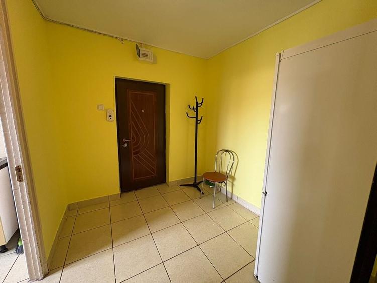 AP. 2 CAMERE-  APARATORII PATRIEI, BUCATARIE INCHISA, METROU 3 MIN - 7