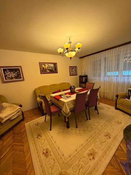 Apartament cu 4 camere, mobilat în Tomis I