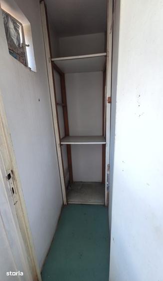 Apartament cu 3 camere decomandat în Sud