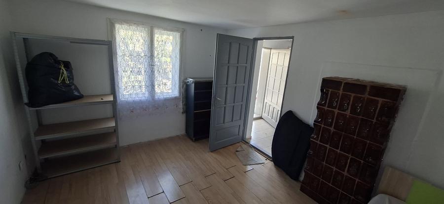 Casă cu 2 camere cu Teren 1500 Mp în Gai