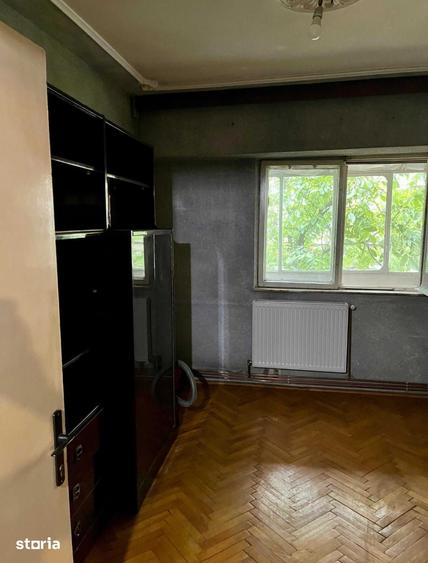 Apartament cu 3 camere decomandat în Târgu Cucu