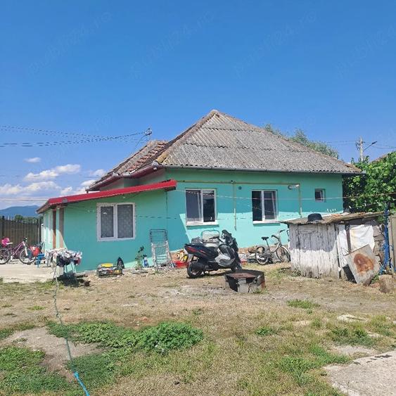 Casă cu Teren 1000 Mp în Tâmpa