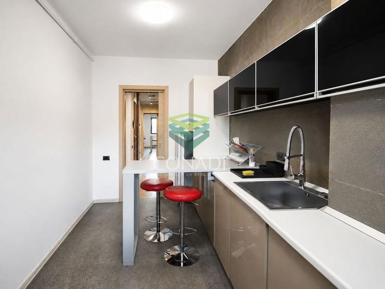 Apartament cu 3 camere decomandat, mobilat în Dacia