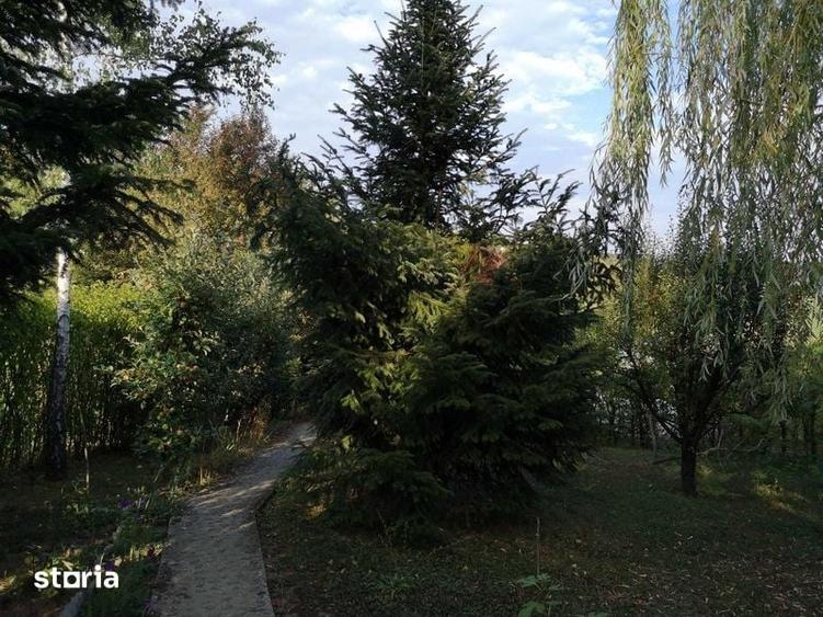 Casă cu 4 camere cu Teren 248 Mp în Șoimuș