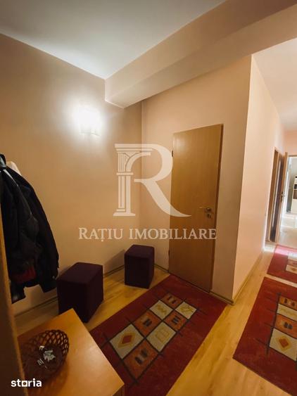 Apartament cu 4 camere decomandat în Ultracentral