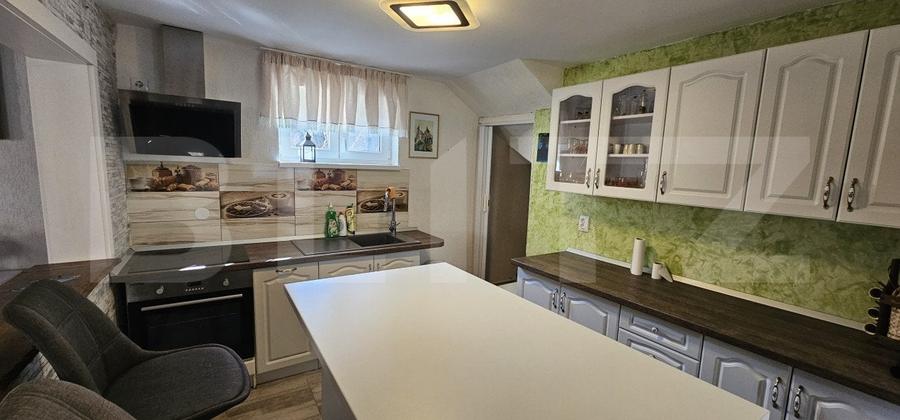 Casă individuală cu 4 camere cu Teren 750 Mp în Hunedoara