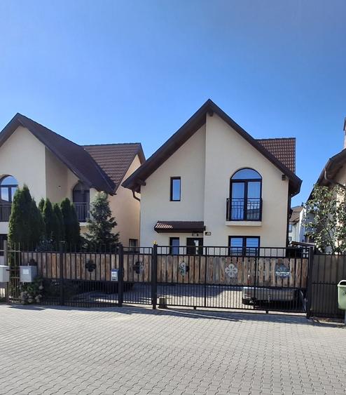 Casă cu 3 camere în Central