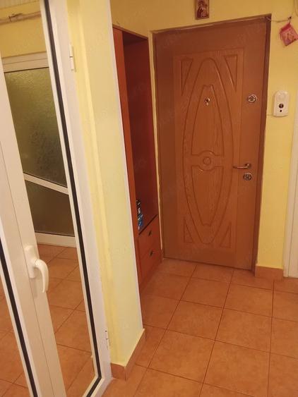 Garsonieră decomandată în Barieră