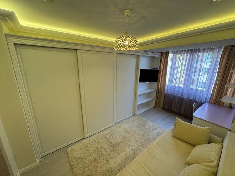 Inchriere | 3 camere | Lux | 1 Decembrie | Trapezului - 12