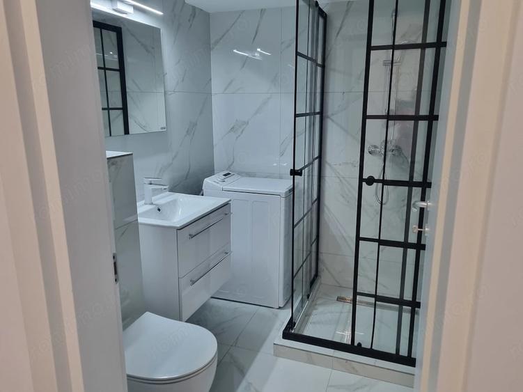Apartament cu 2 camere semidecomandat în Rovine