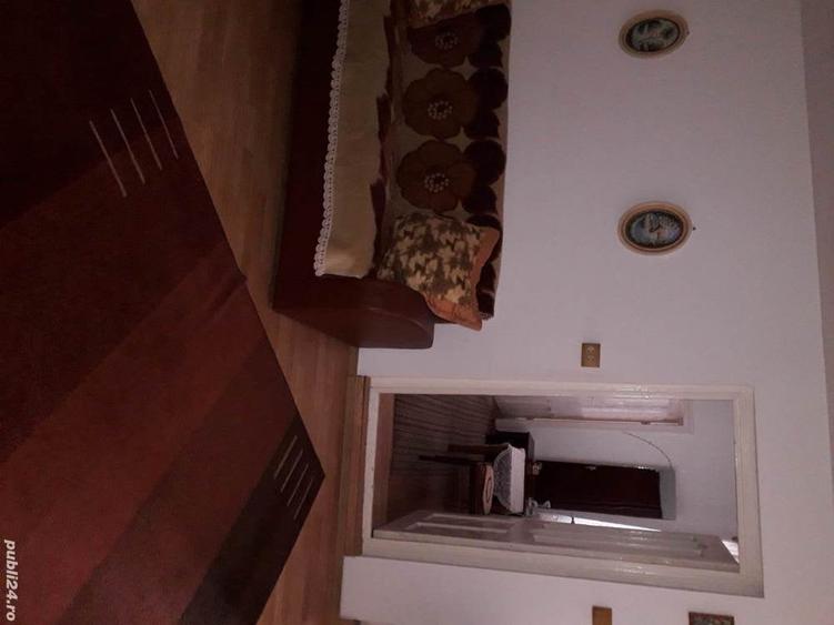 Casă cu 5 camere cu Teren 2000 Mp în Ivești