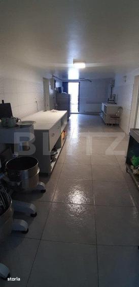 Spațiu comercial, de 320 mp, în Ipotești