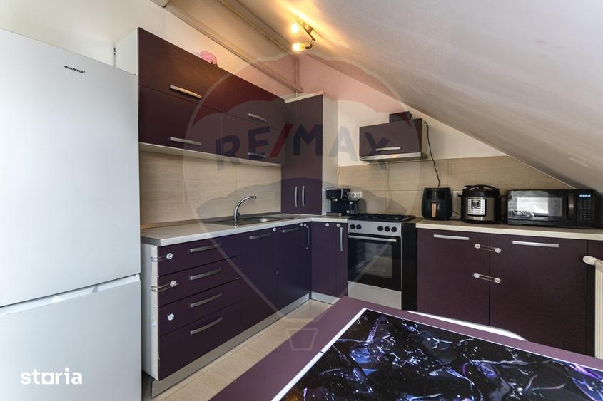 Apartament cu 3 camere decomandat, mobilat în Sânpetru