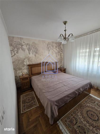 Apartament cu 3 camere decomandat în Obcini