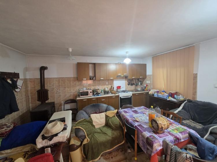 Casă individuală cu 3 camere cu Teren 2896 Mp în Băiculești