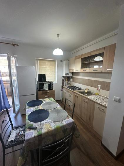 Apartament cu 2 camere semidecomandat în Turnișor