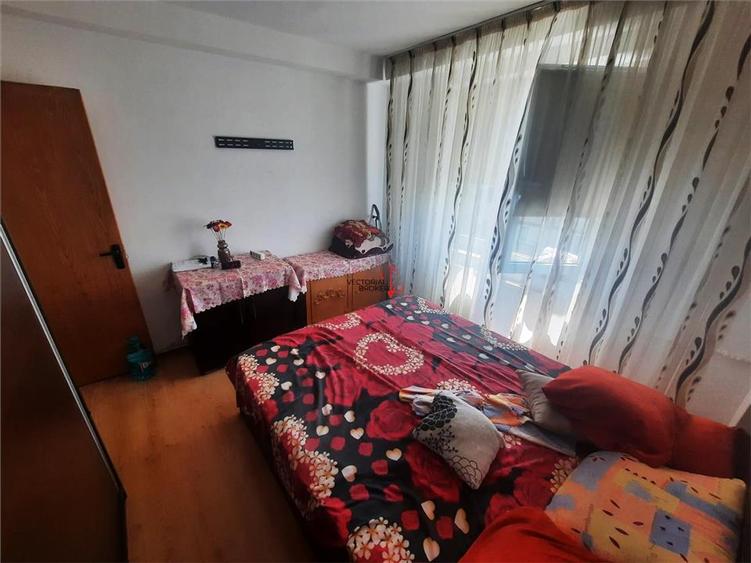 Apartament cu 2 camere decomandat în Basarabia
