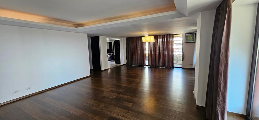 Apartament cu 4 camere decomandat, mobilat în Barbu Văcărescu