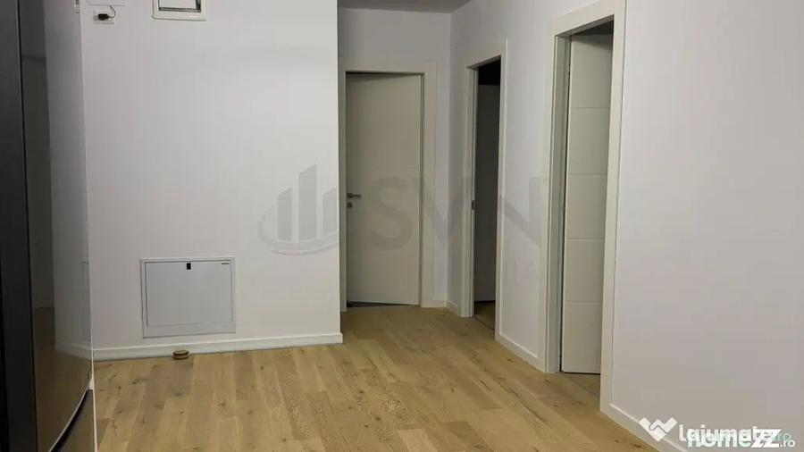 Apartament cu 3 camere semidecomandat în Crângași