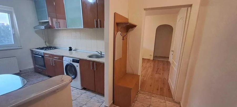 Zona Stadion - Apartament cu doua camere - 6