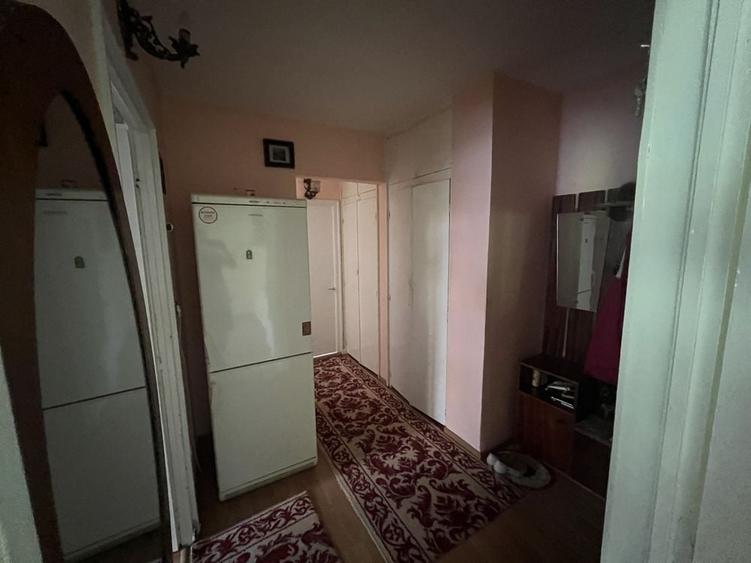 Apartament cu 2 camere decomandat în Mazepa 1