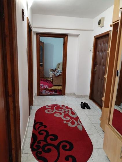 Apartament cu 2 camere decomandat în Exterior Vest