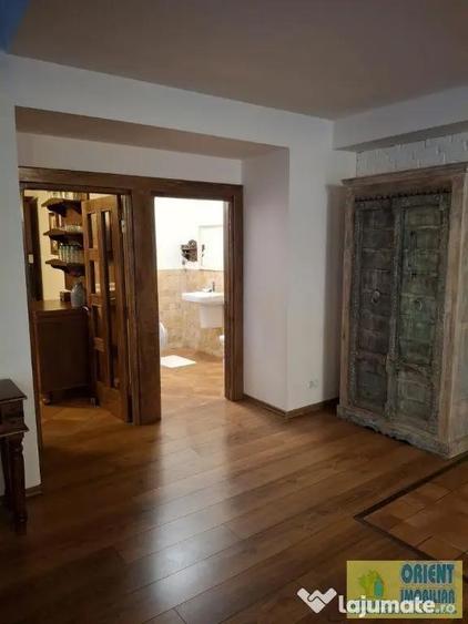 Apartament cu 3 camere decomandat în Ultracentral