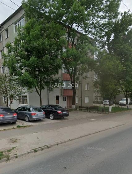 De vanzare apartament , strada Chimiei , parter