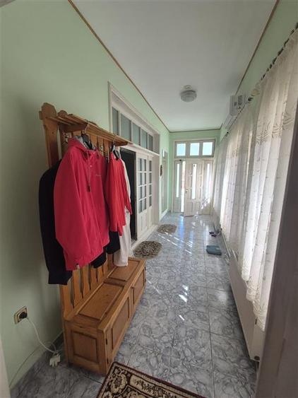 Casă cu 4 camere cu Teren 1004 Mp în Vărsătura