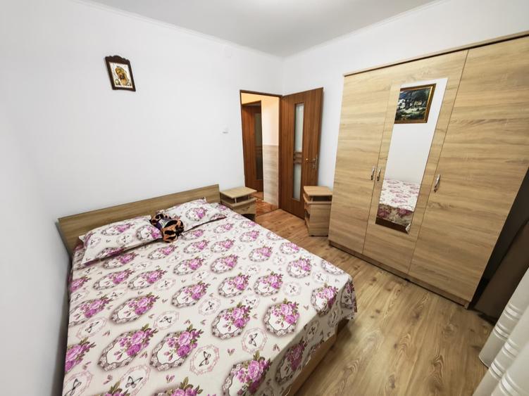 Apartament cu 3 camere decomandat în Brâncoveanu