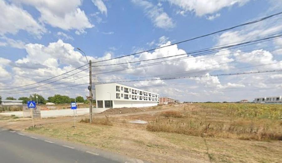 Teren Construcții intravilan de 23600 mp, în Tunari