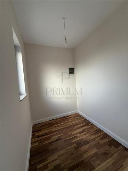 Casă individuală cu 5 camere cu Piscina în Moșnița Nouă