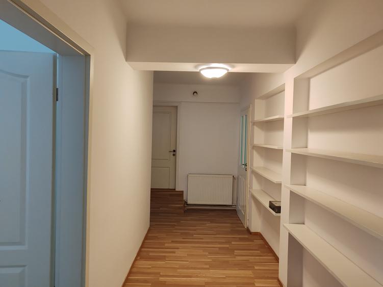 Apartament cu 3 camere decomandat în Ultracentral