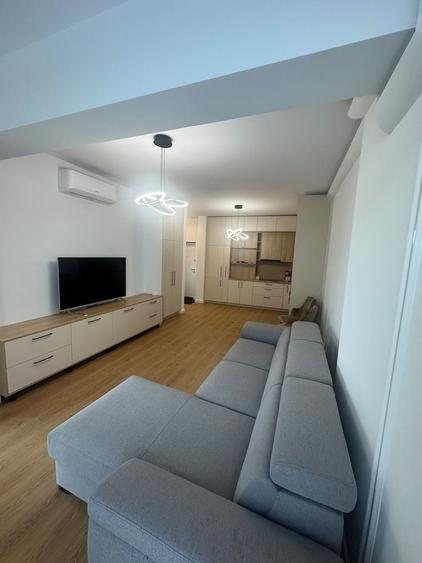 Apartament cu 2 camere decomandat în Florești